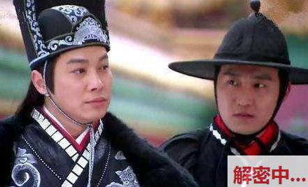 亲妹妹身穿主题服饰制服氛围感躺平任由亲哥友好交流两腿之间的小角落 小玩具硬核逗人心跳上演最失控的家族不建议的PLAY