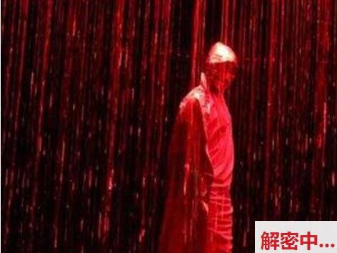 原配现场抓奸 大哥二话不说 见面上来就直接抽大嘴巴伺候