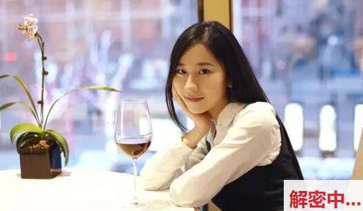 大神AI自制成年人交流级外表乖内心野短剧 岁月感美人教师清凉程度高话题洁被侄子互动课程成听话设定角色彻底放飞