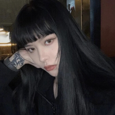何信希